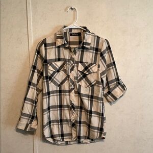 Azbro Plaid Button-Up Shirt